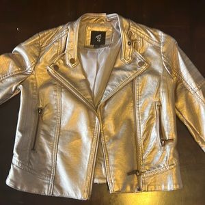 Rose gold with pleated back size small